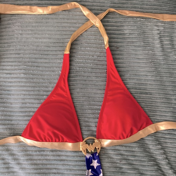 Wonder Woman bathing suit (size small) - Picture 2 of 7